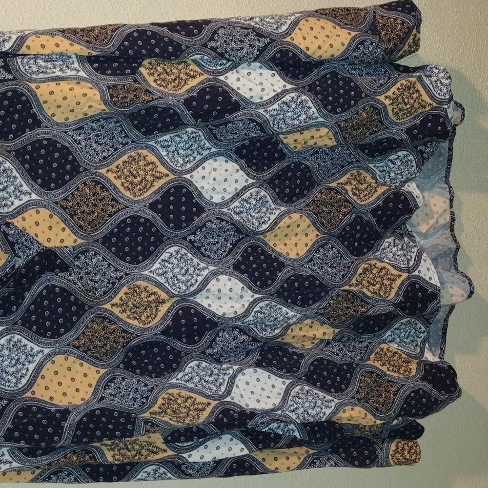 Unique Talbot's Patterned Blue And Yellow Top 1x - image 3